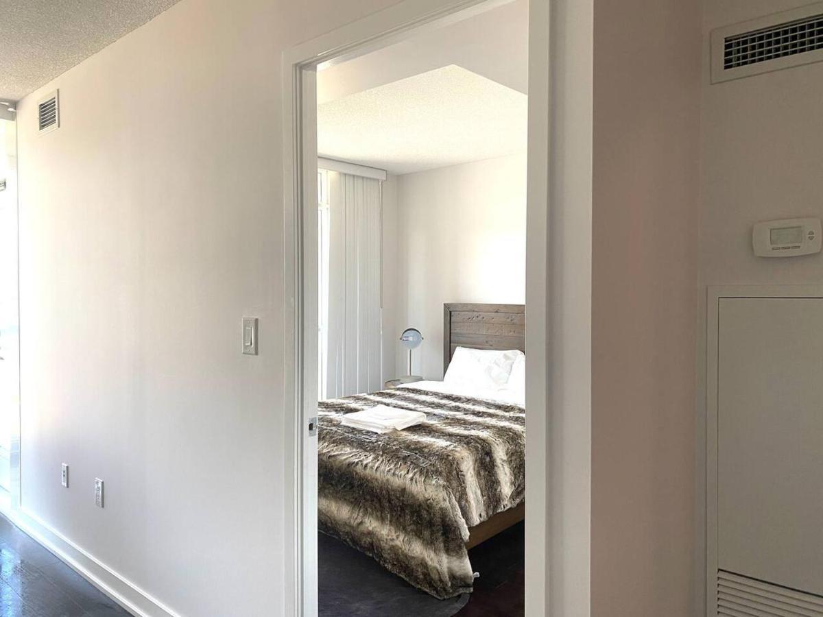 Family Oriented Downtown Toronto 2Bdrm Condo With Parking & Office Space Buitenkant foto