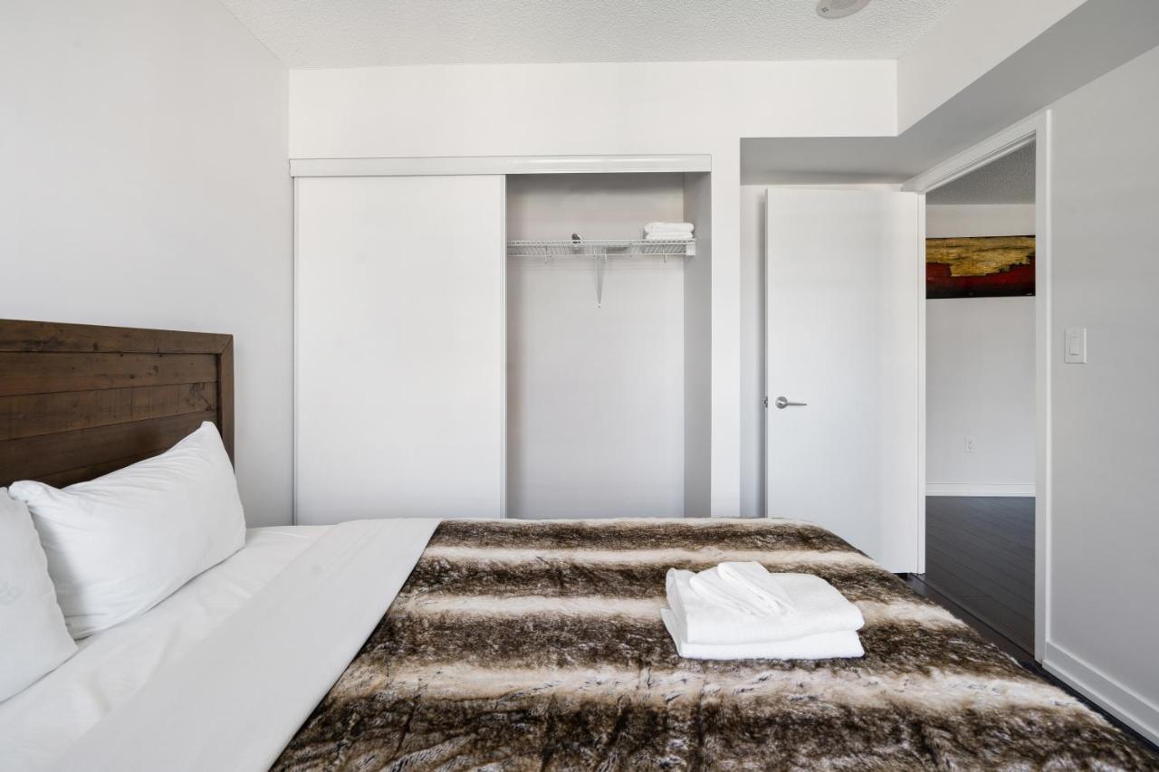 Family Oriented Downtown Toronto 2Bdrm Condo With Parking & Office Space Buitenkant foto