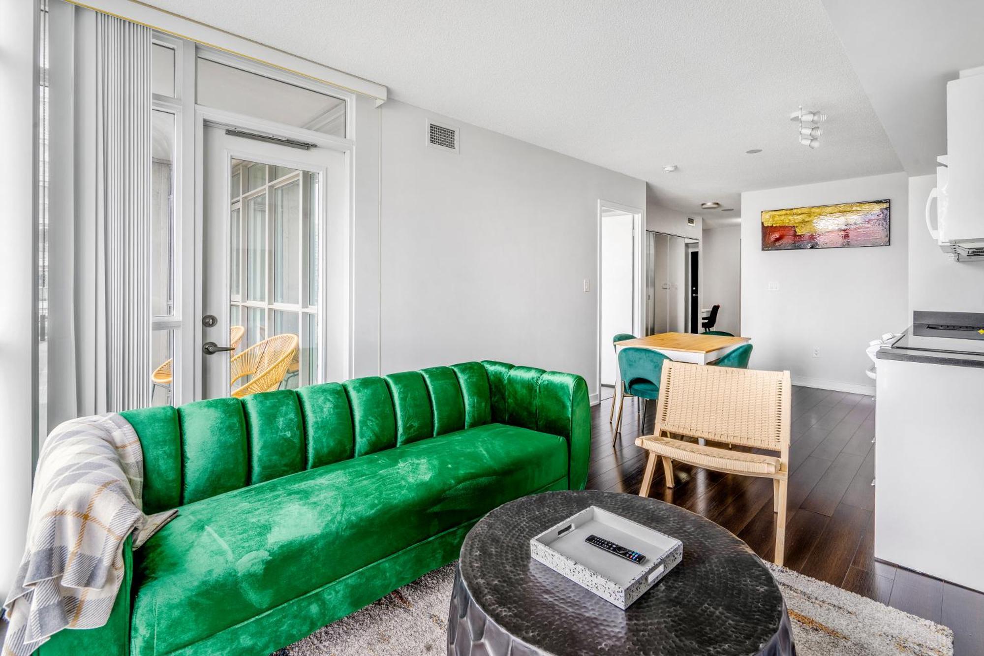 Family Oriented Downtown Toronto 2Bdrm Condo With Parking & Office Space Buitenkant foto