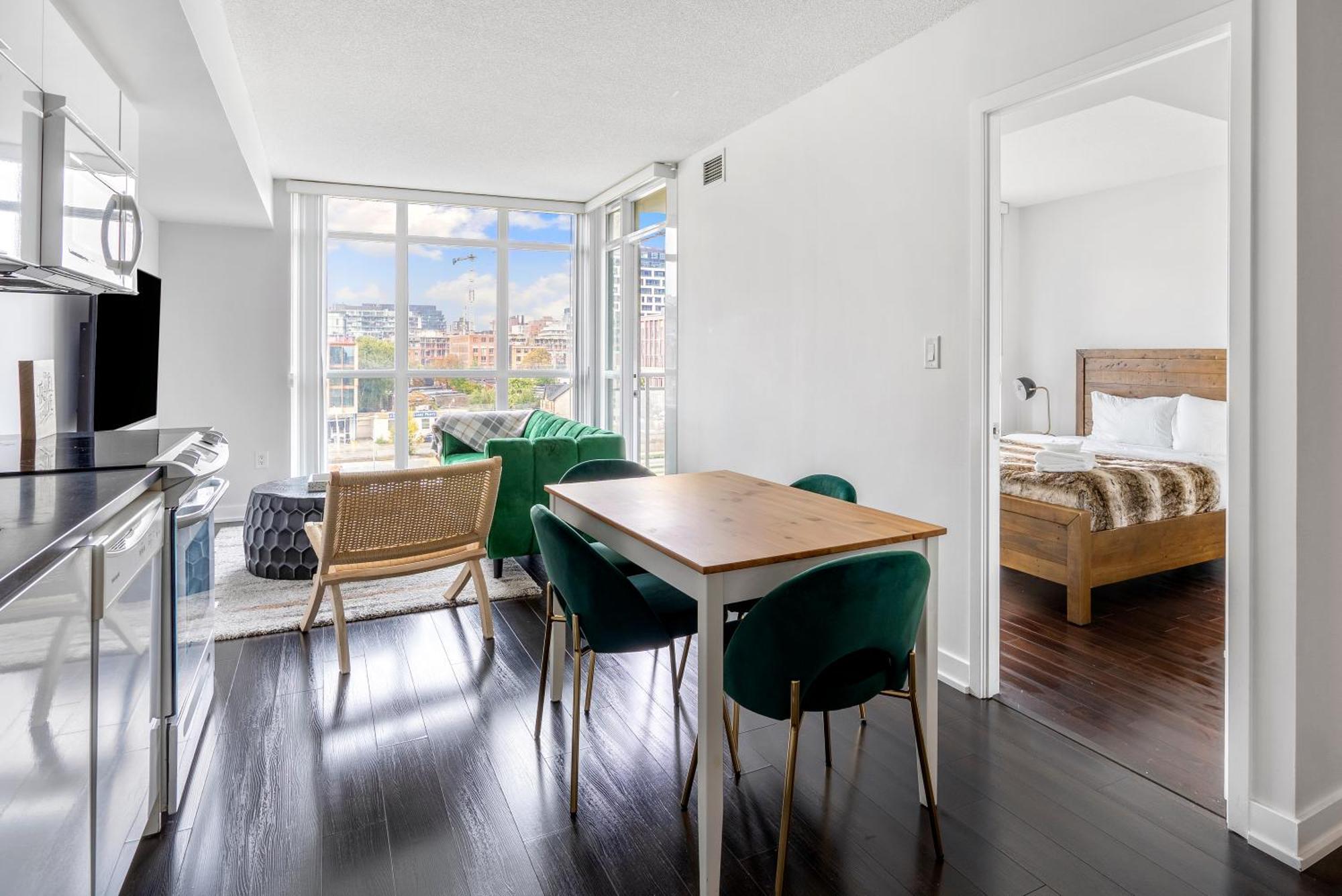 Family Oriented Downtown Toronto 2Bdrm Condo With Parking & Office Space Buitenkant foto